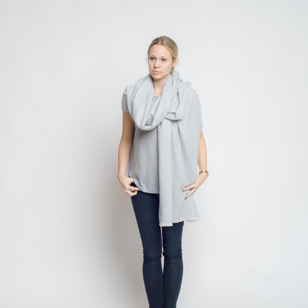 nice merino schal - taube