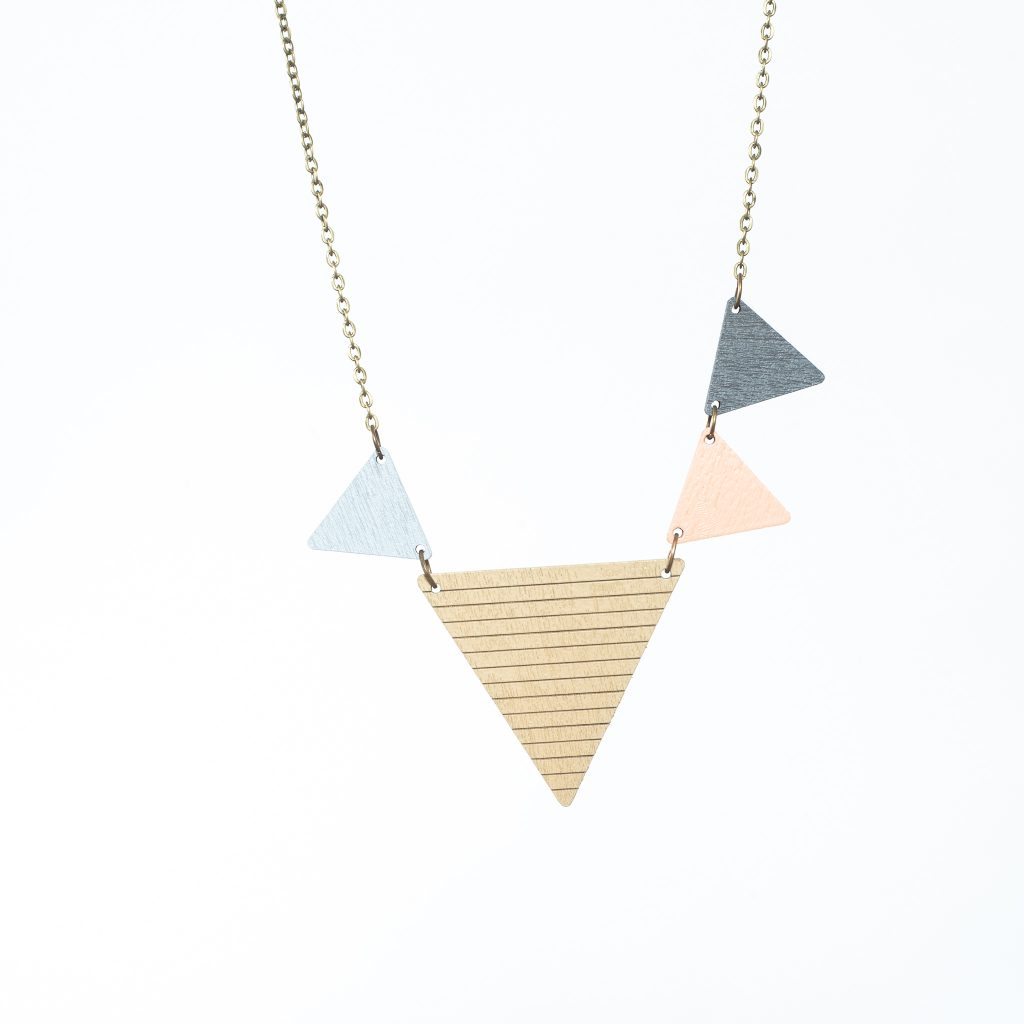 nice Wimpelkette beige