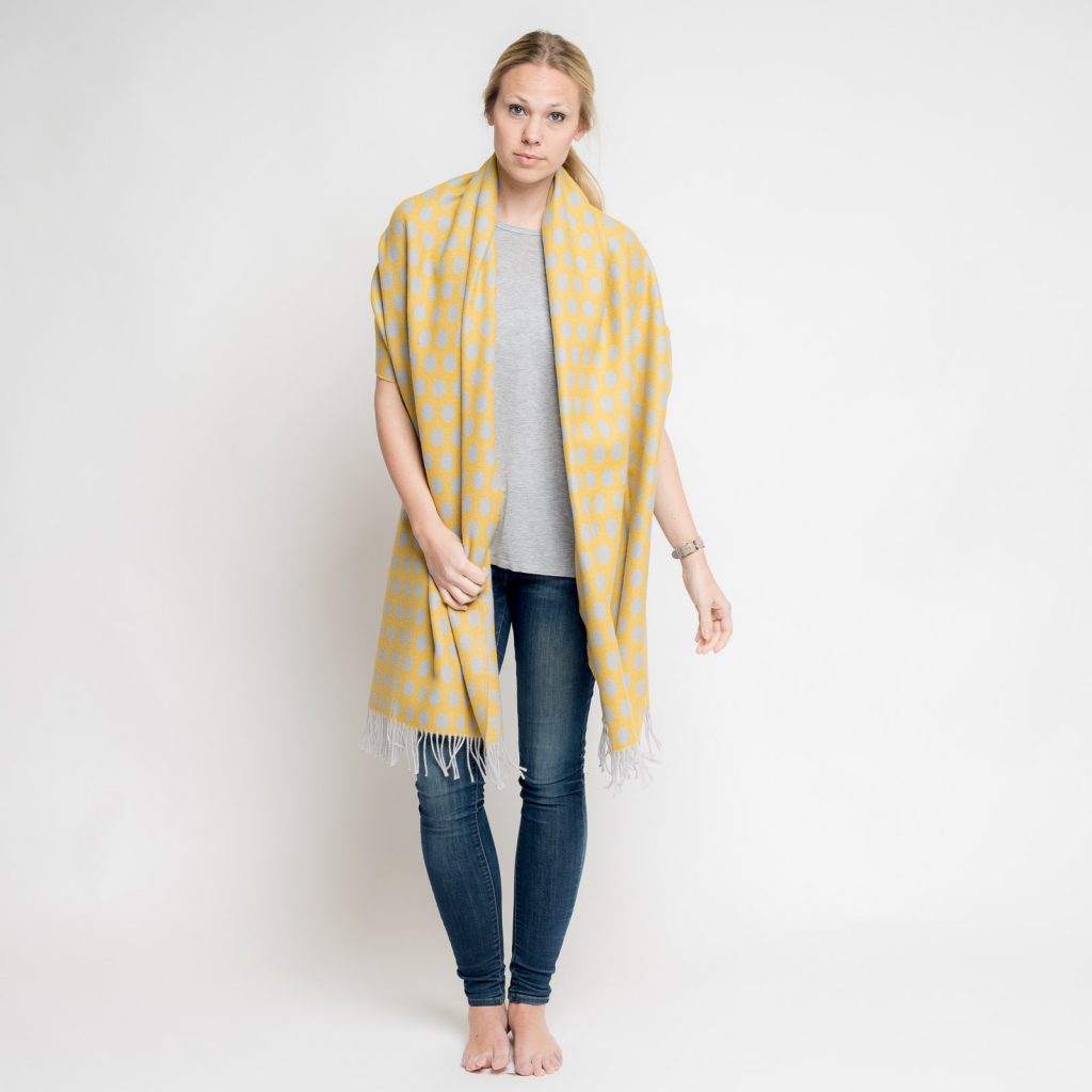 nice merino schal - dots senf