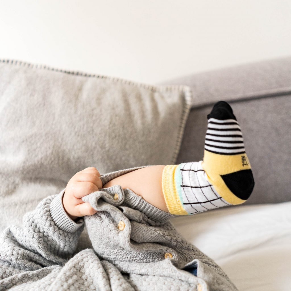 Babysocken grid yellow