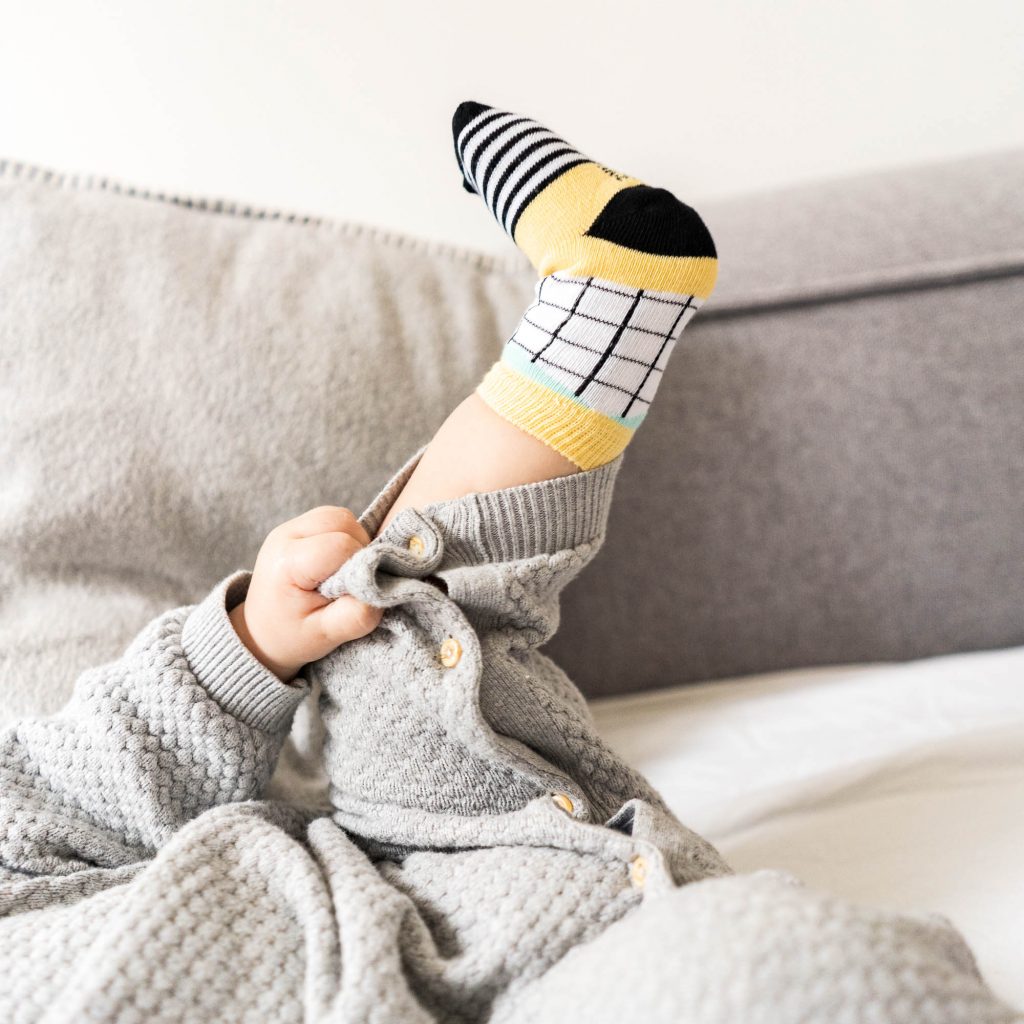 Babysocken grid yellow