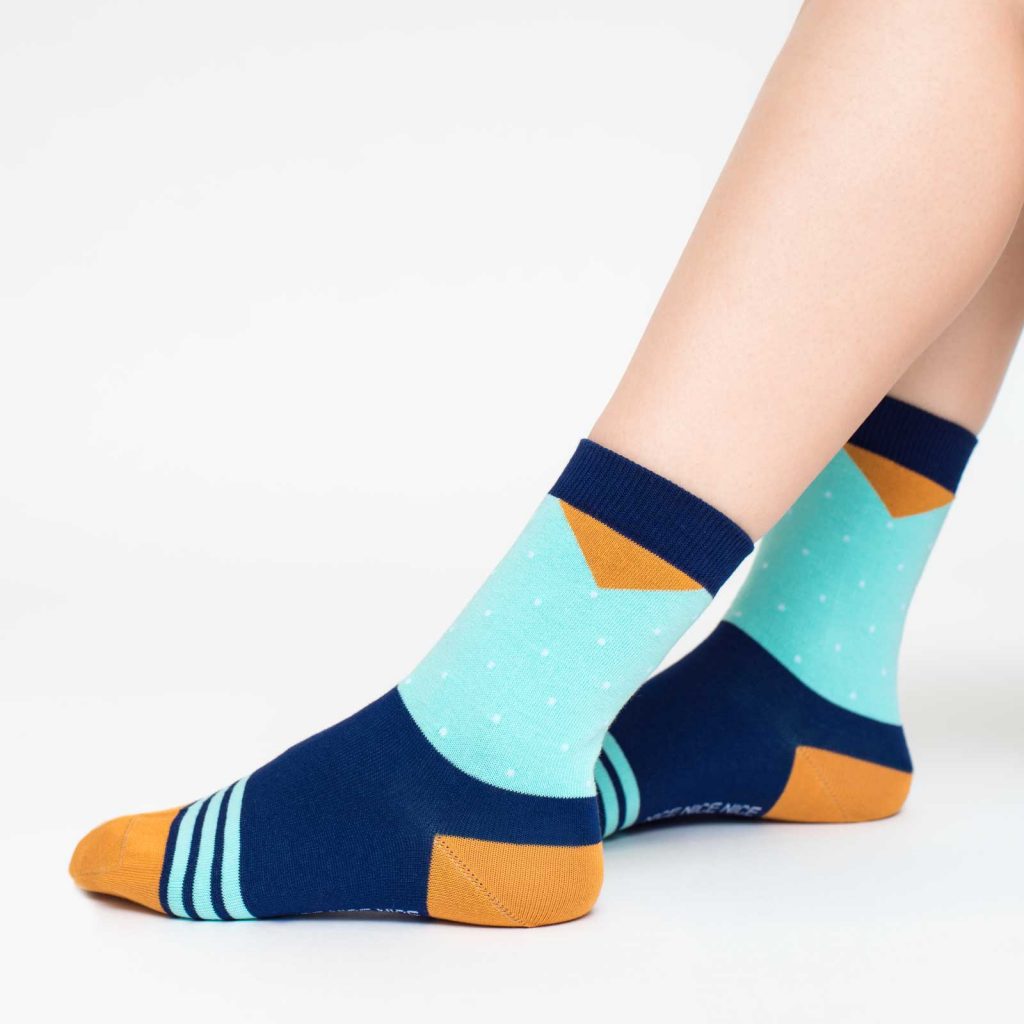 nice socks dots turquoise