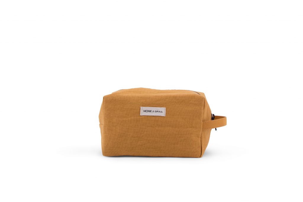 Monk & Anna toiletry bag Honey