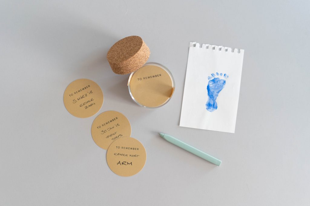 Monk & Anna Paper memos black