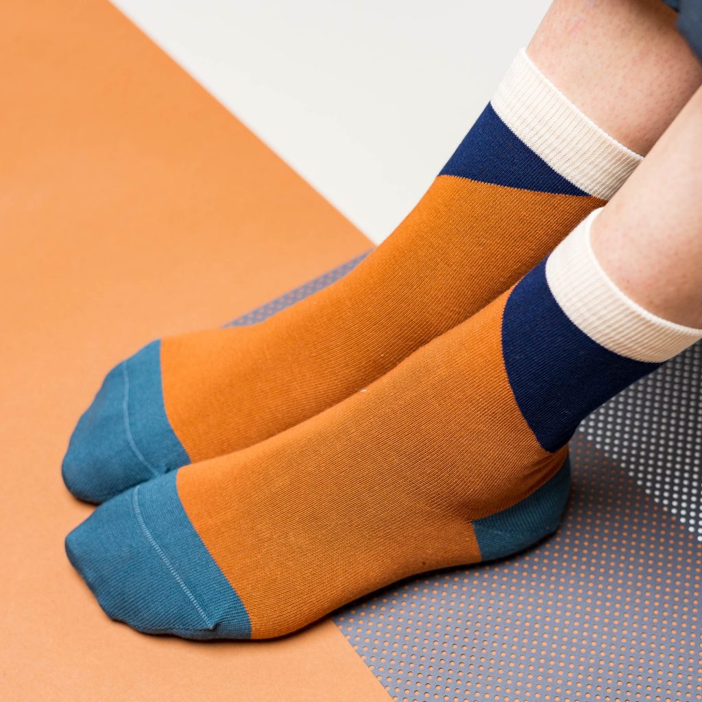 nice socks diagonal brick red