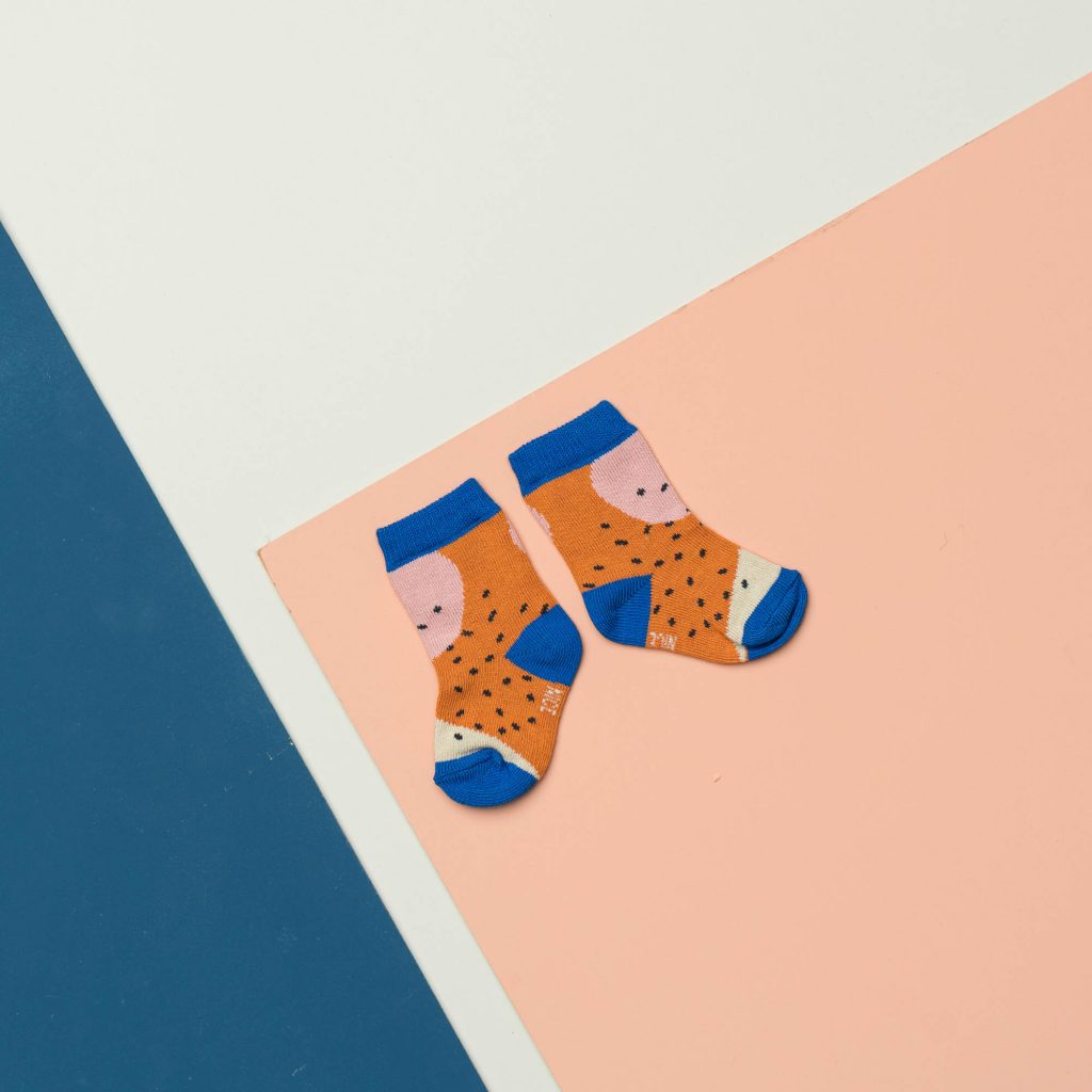 Babysocken shapes hazelnut
