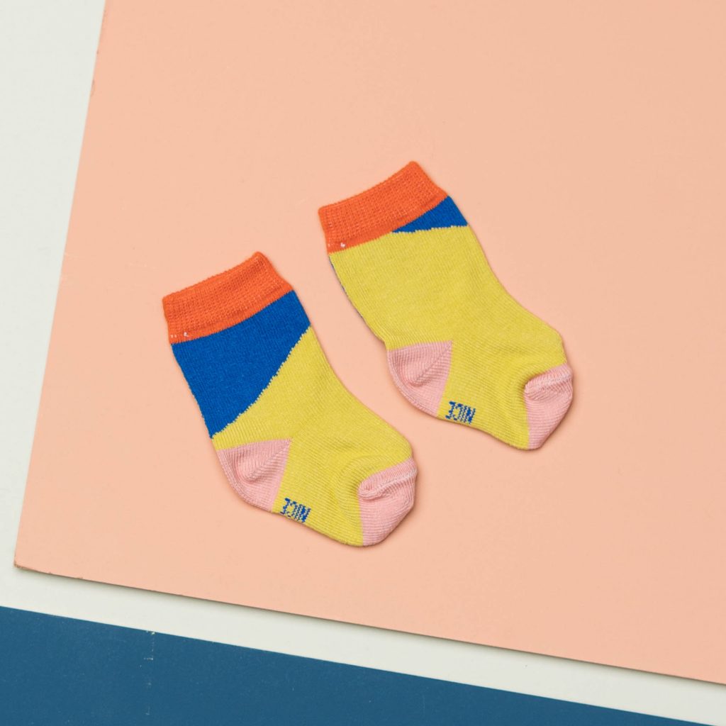 Babysocken diagonal yellow