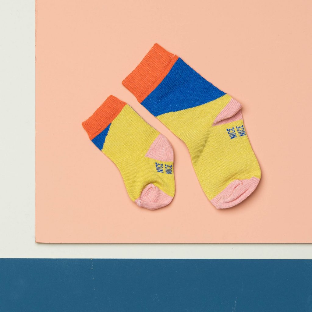 Babysocken diagonal yellow