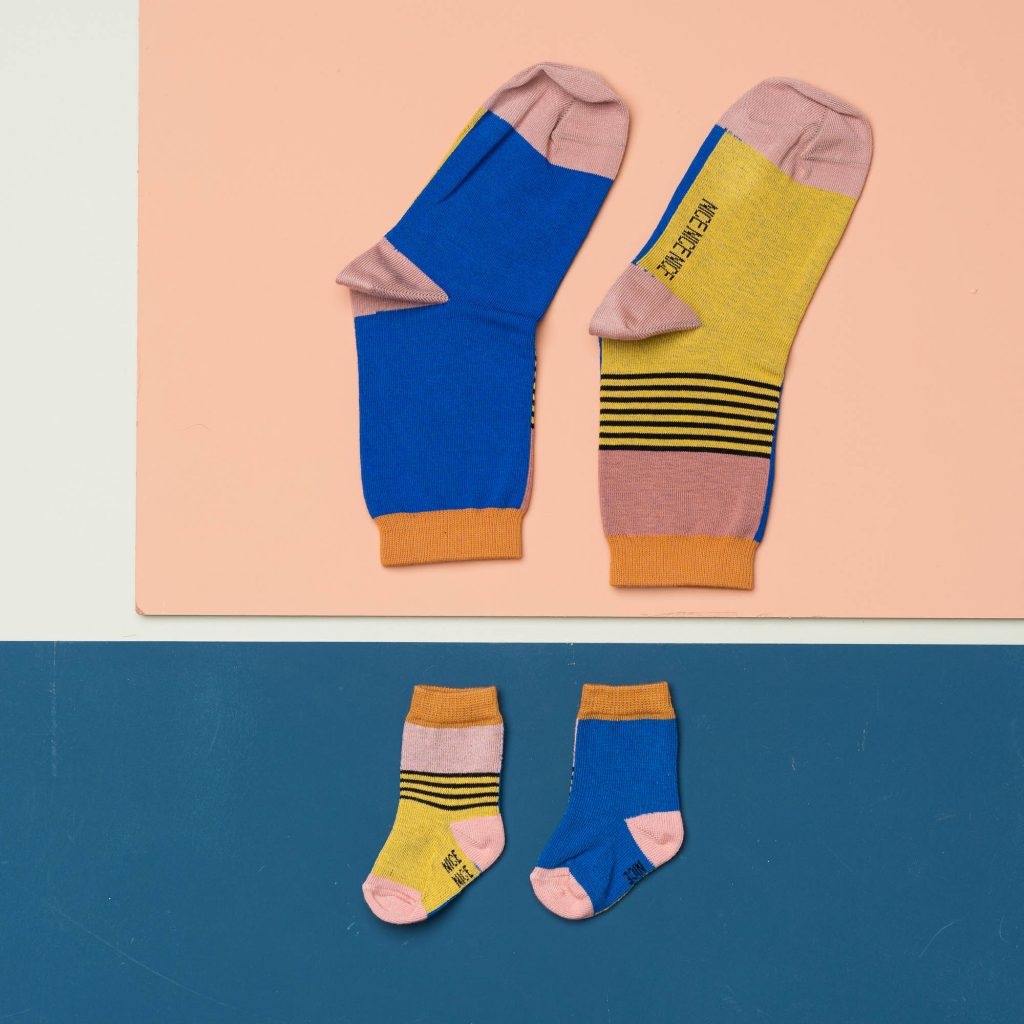 Babysocken halb/halb yellow