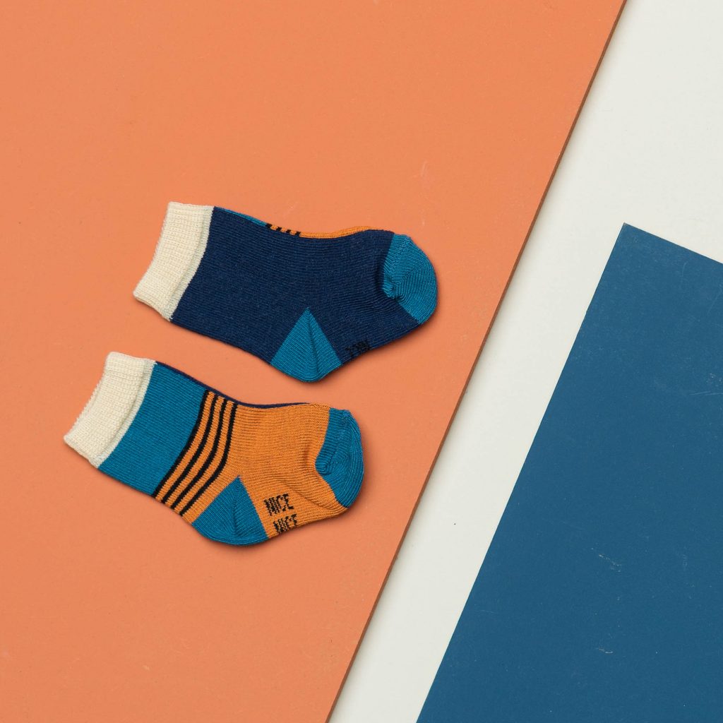 Babysocken halb/halb brick red
