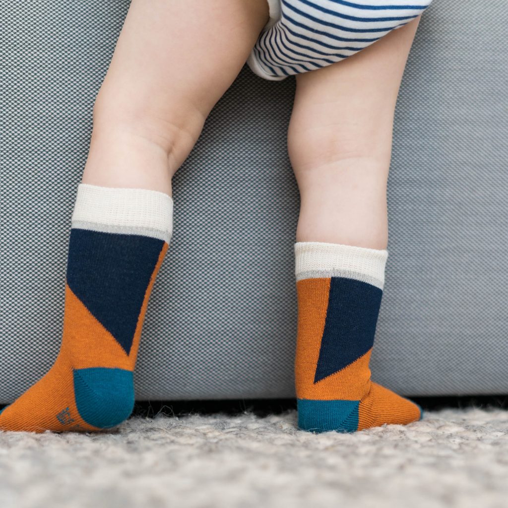 Babysocken diagonal brick red