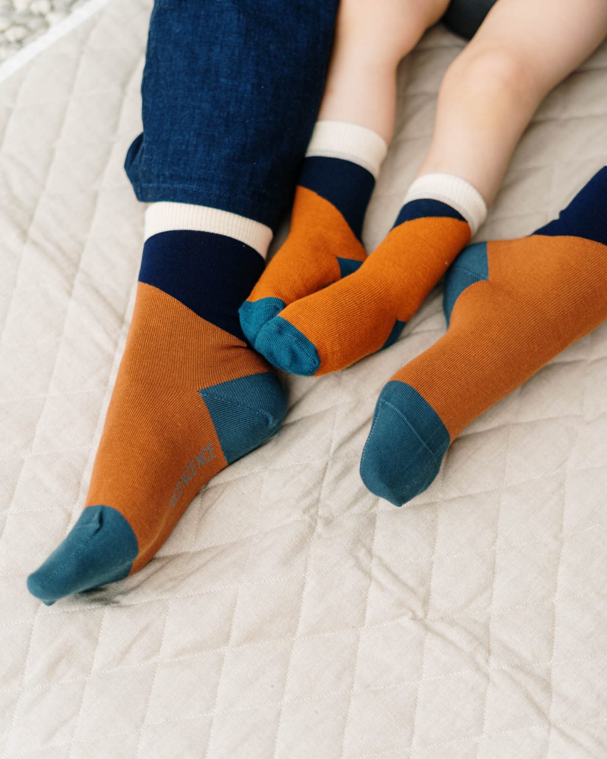 Babysocken diagonal brick red