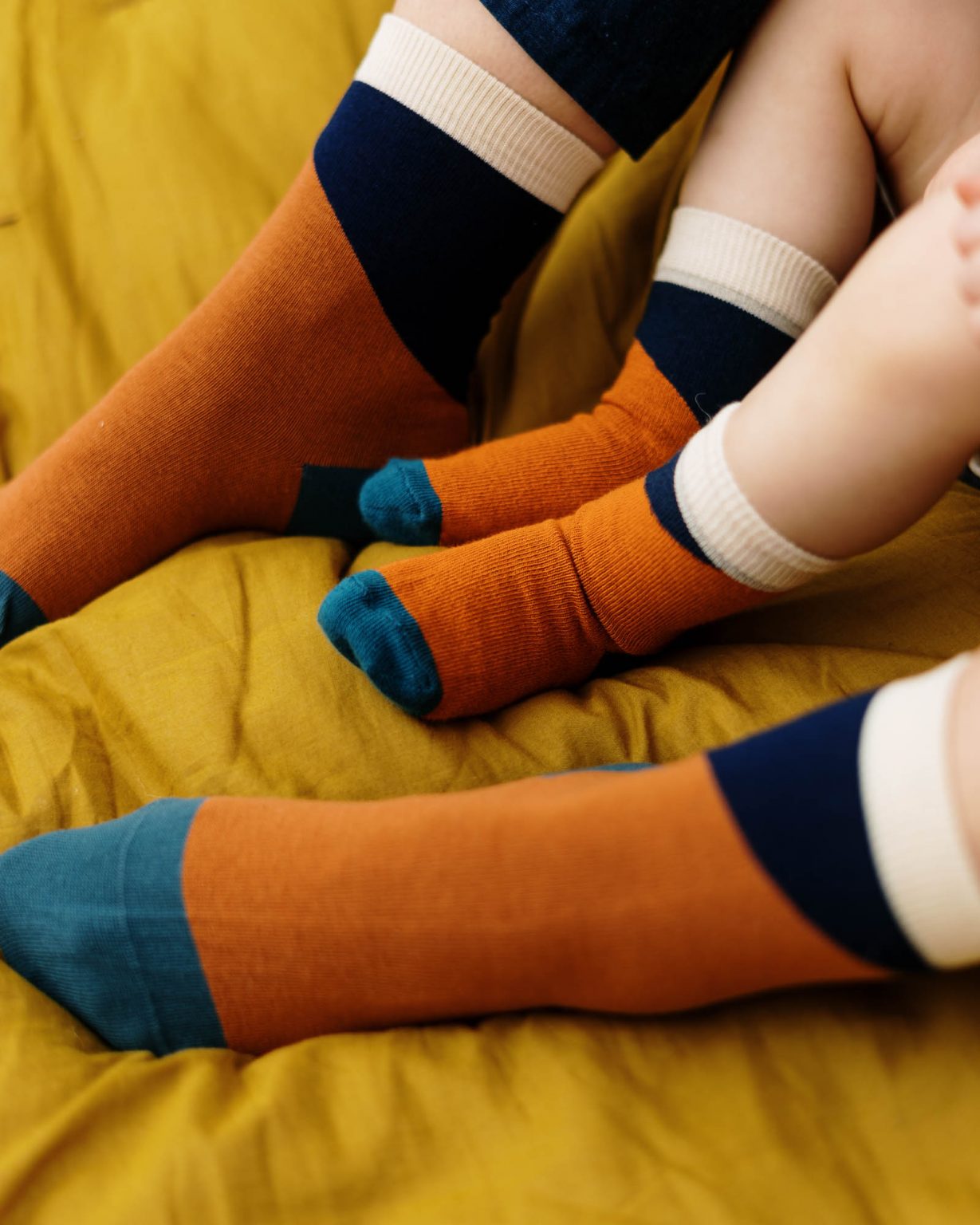 Babysocken diagonal brick red