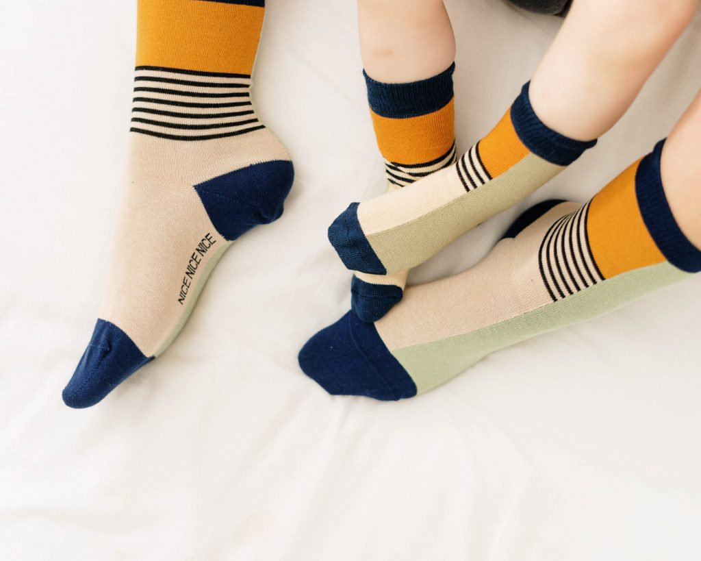 Babysocken halb/halb sand