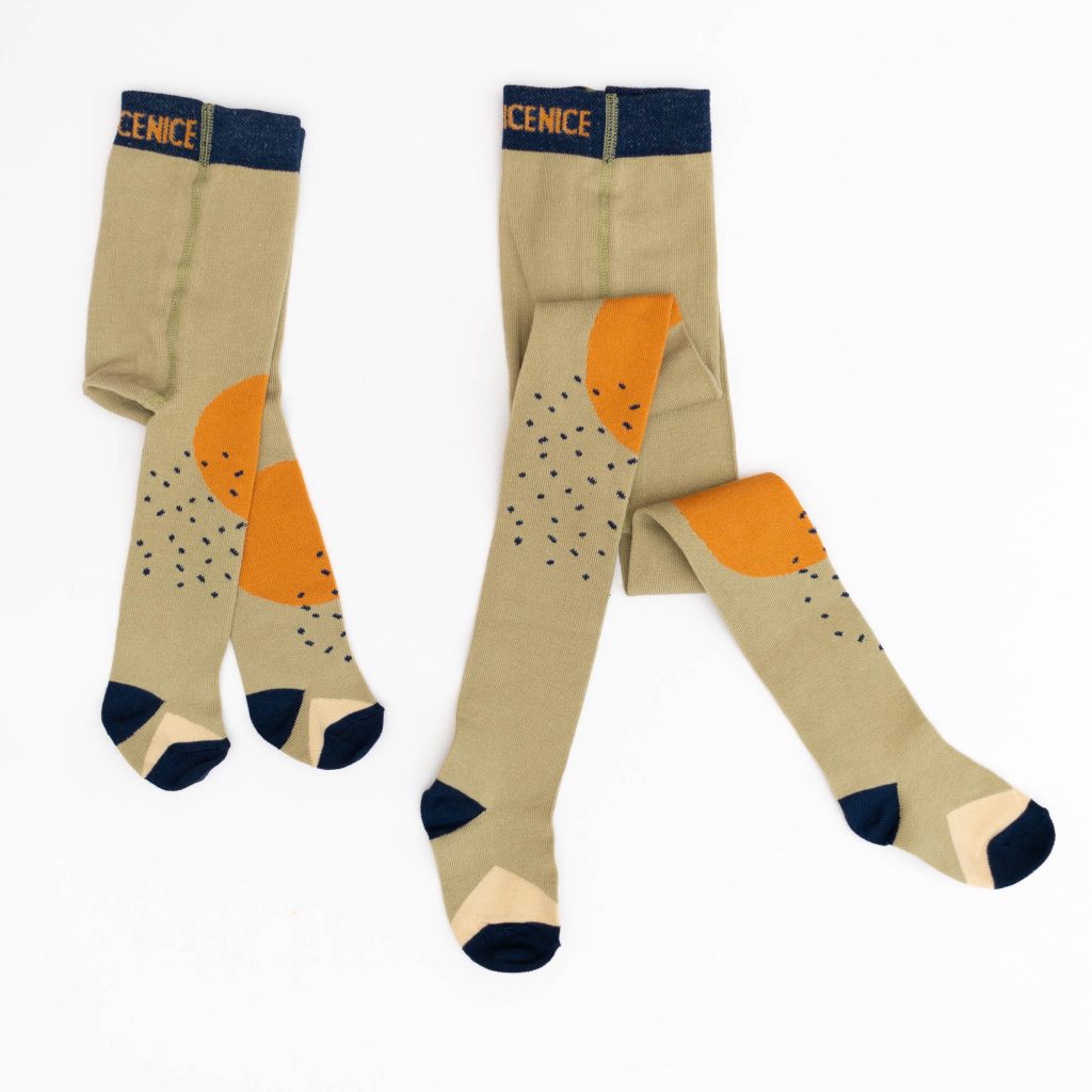 Babystrumpfhose shapes green