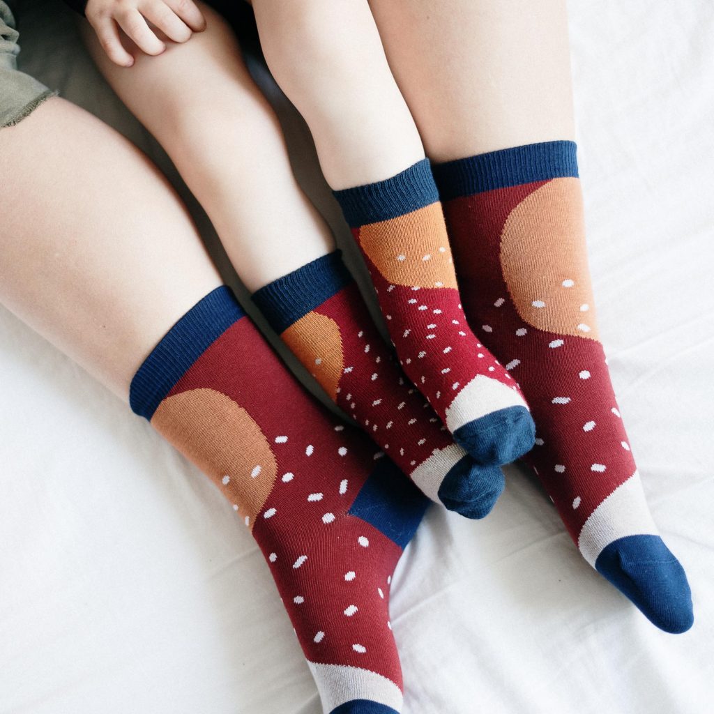 Babysocken shapes bordeaux