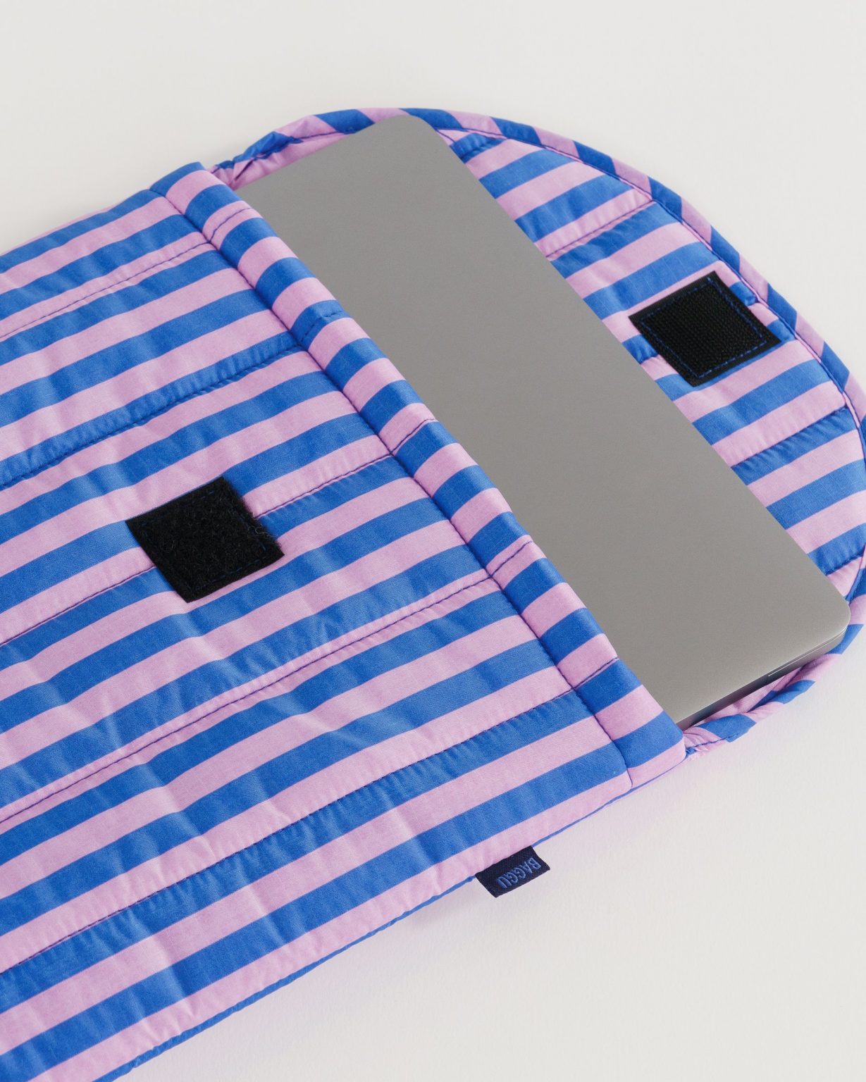 Laptop Hülle 16" gepolstert - Streifen Blau Pink