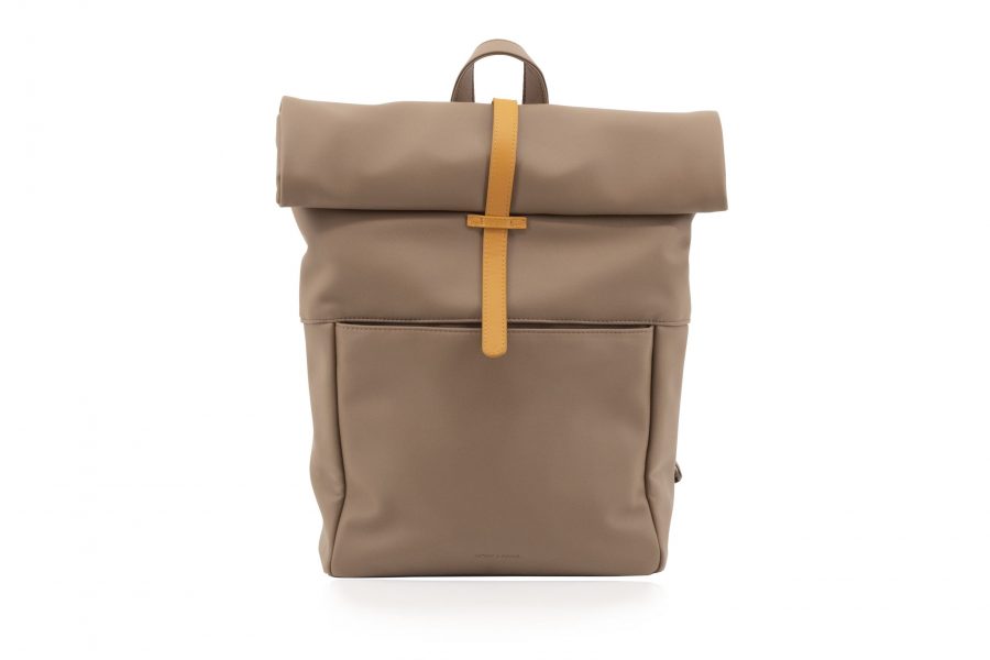 1601497 – Monk & Anna – product – Herb backpack – cacao