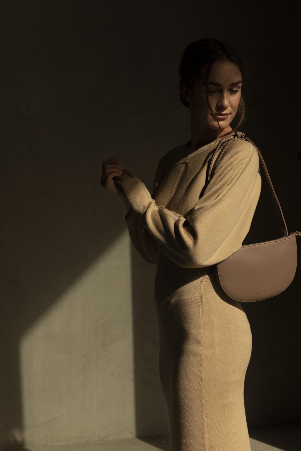 Monk&Anna Tsuki belt bag cacao