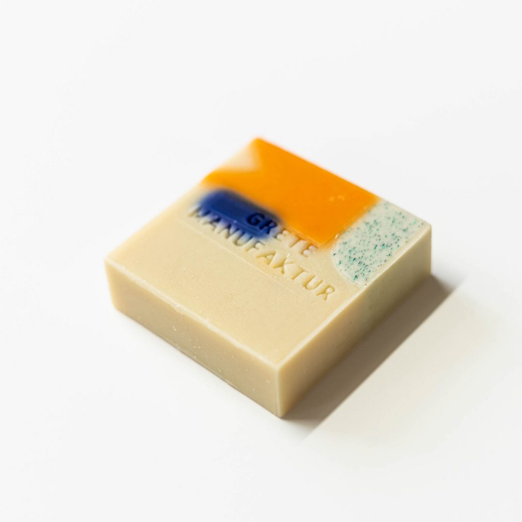 Grete Manufaktur - SEIFE CONSTANZE - LAVENDEL & THYMIAN - Punkte Orange Blau