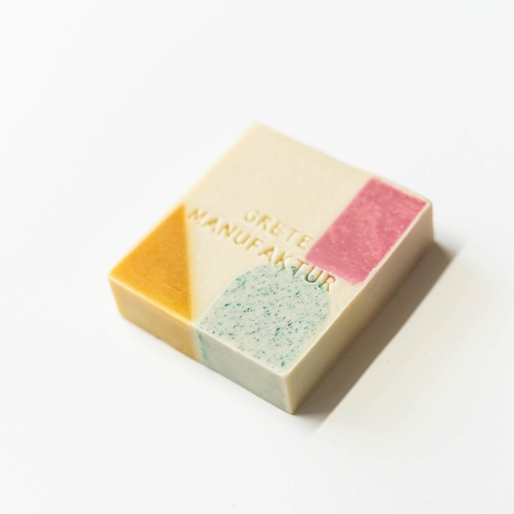 Grete Manufaktur - SEIFE CONSTANZE - LAVENDEL & THYMIAN - Ocker Punkte Pink