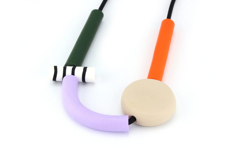 Emma Odenkirchen Kette // PLAYDATE CARROT