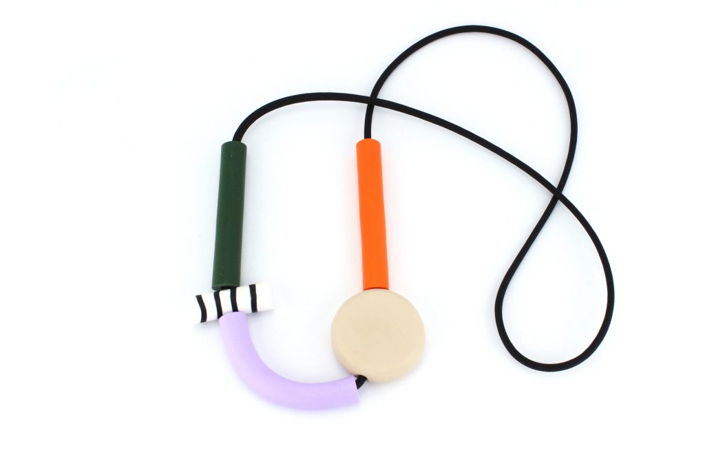 Emma Odenkirchen Kette // PLAYDATE CARROT