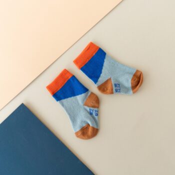 Baby-Kindersocken diagonal rust