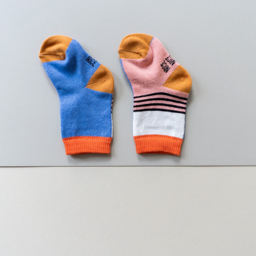 Baby-Kindersocken halb/halb lilac