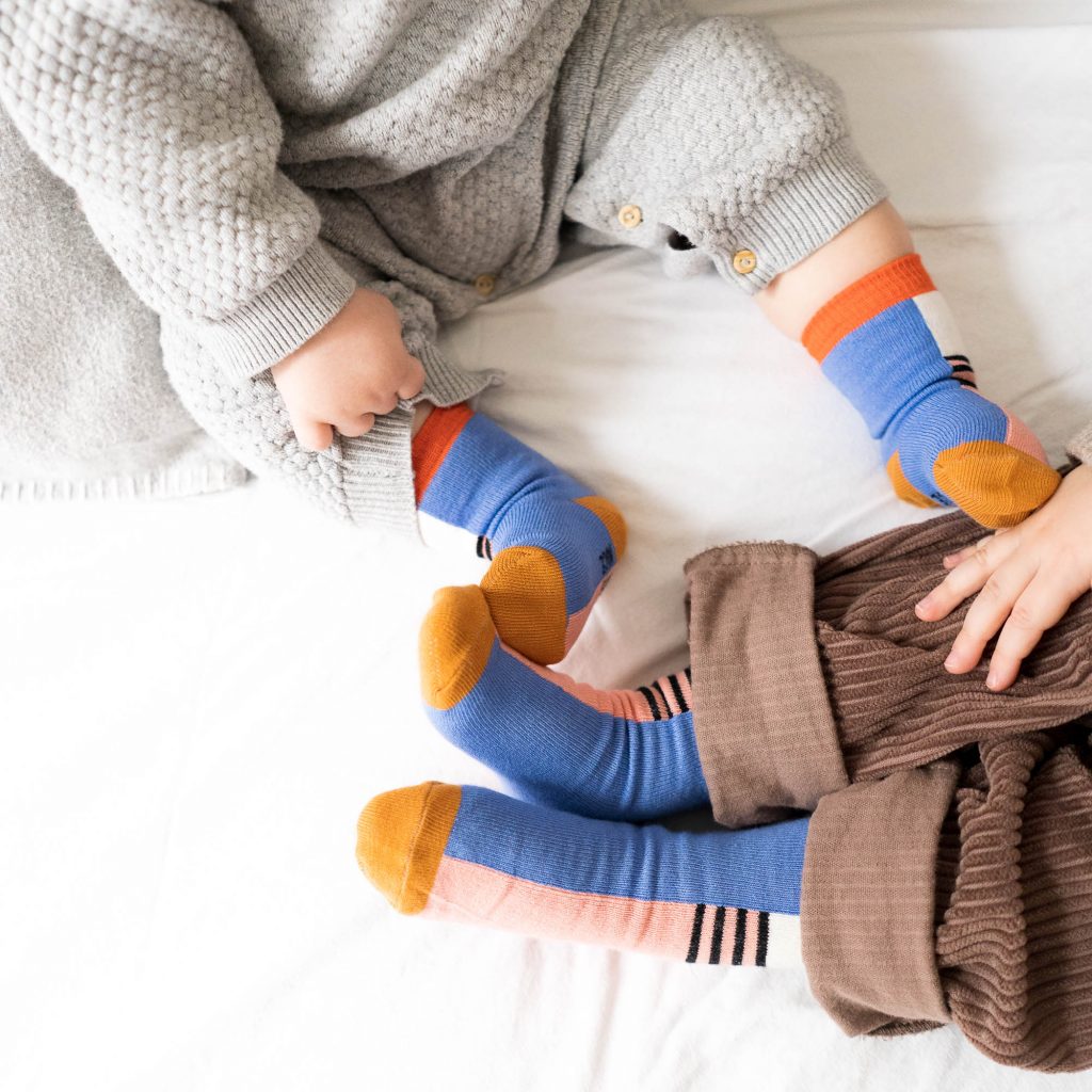 Baby-Kindersocken halb/halb lilac