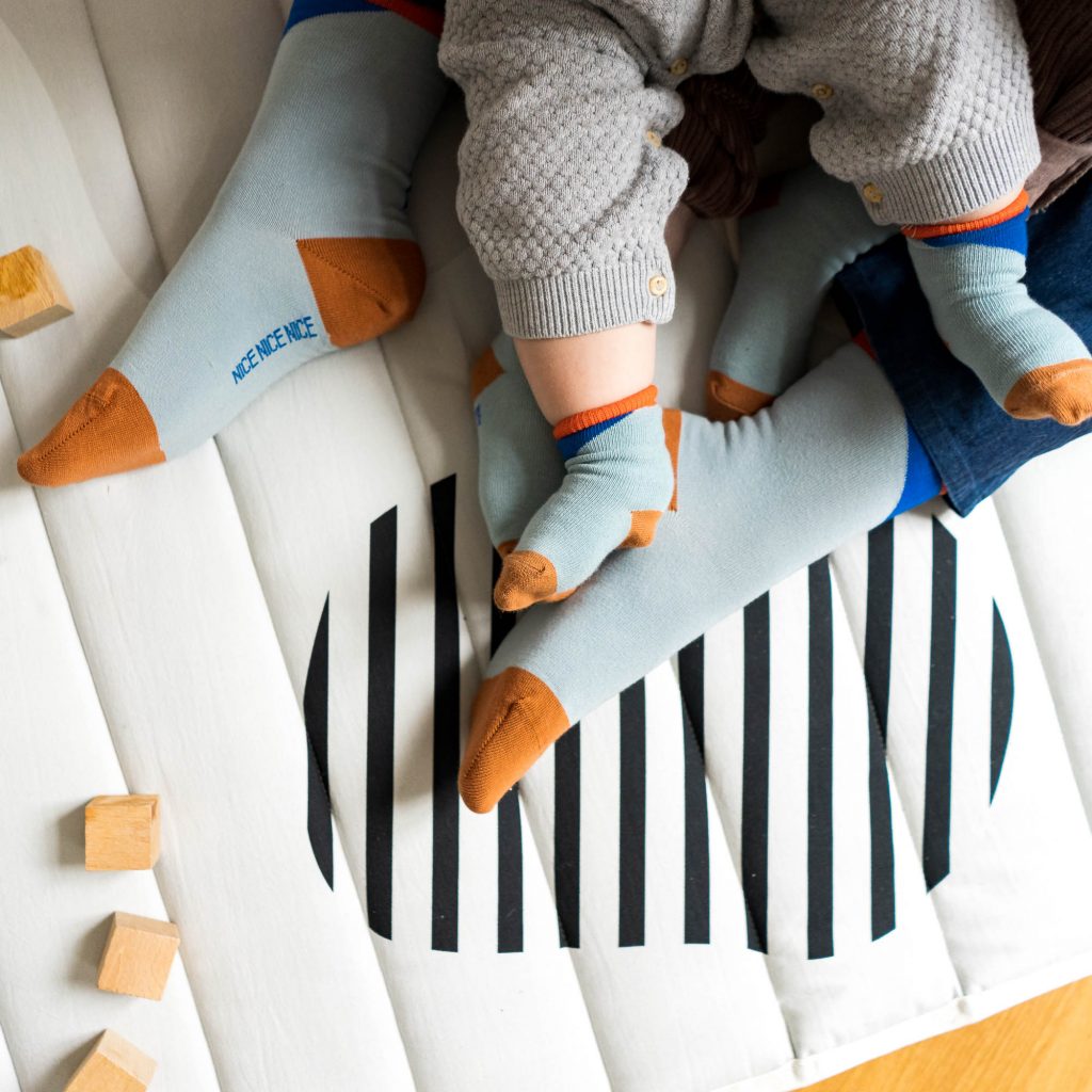 Baby-Kindersocken diagonal rust