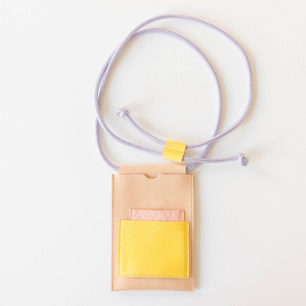 Kvinna x nicenicenice | Handytasche - phone case | nude - yellow