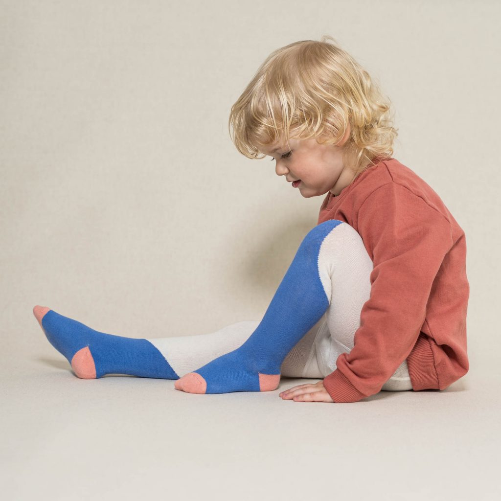 Baby- und Kinder Strumpfhose diagonal lilac