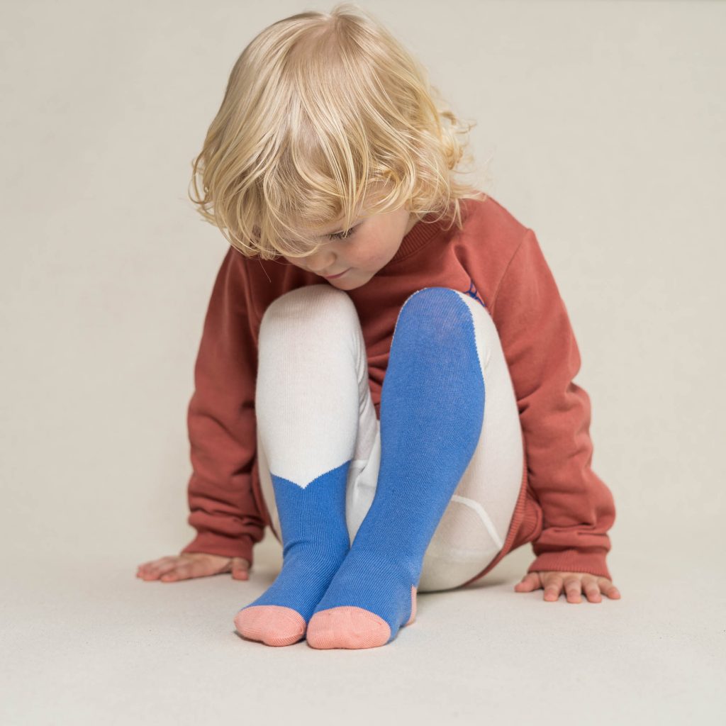 Baby- und Kinder Strumpfhose diagonal lilac