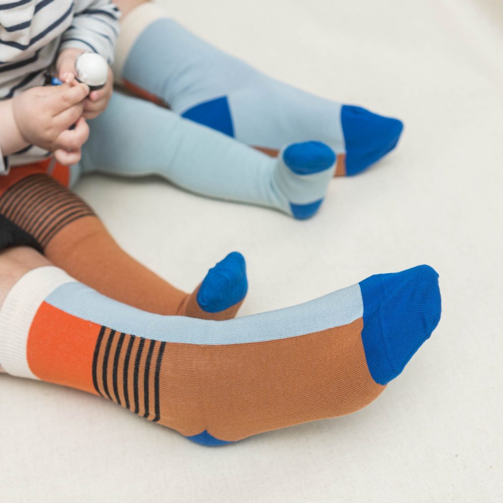 Baby- und Kinder Strumpfhose halb/halb rust