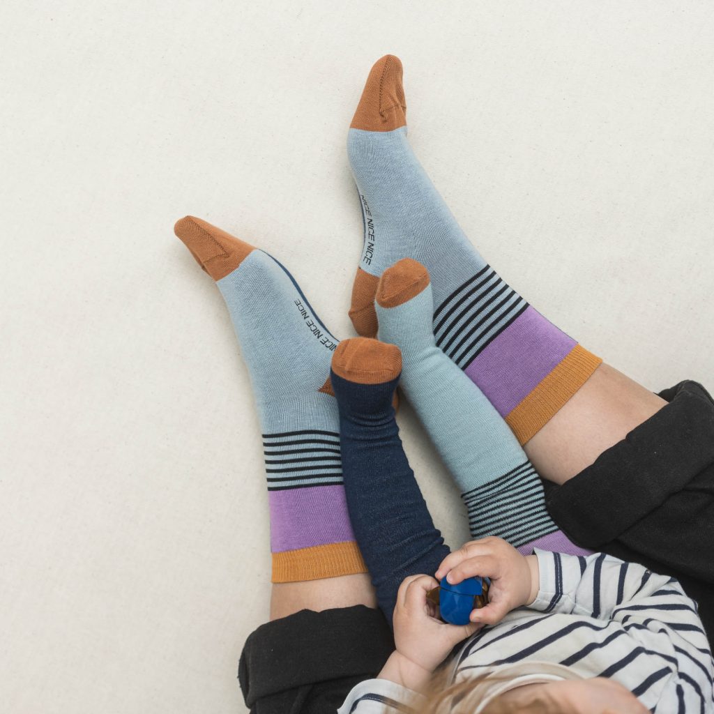Baby- und Kinder Strumpfhose halb/halb petrol