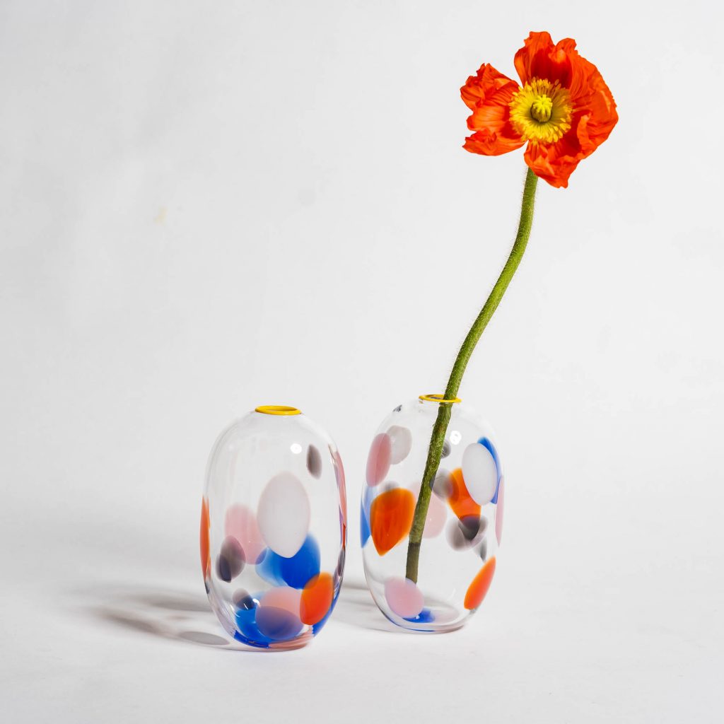 Pia Hoff - Vase Confetti S blau rot