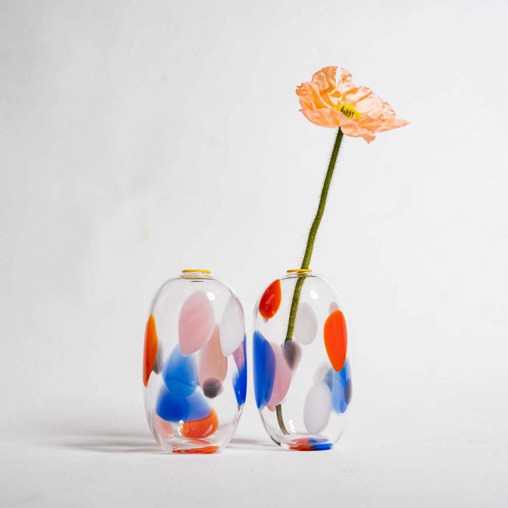 Pia Hoff - Vase Confetti M blau rot