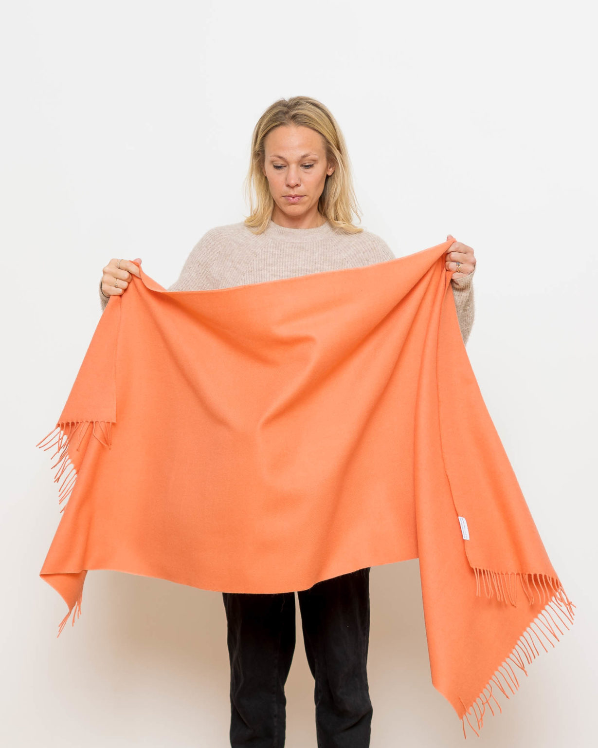 nice merino schal - coral