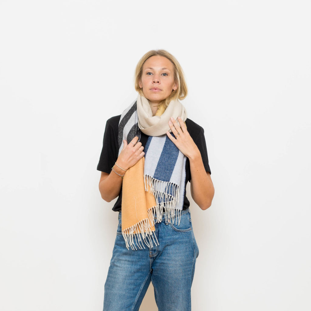 B-Ware - nice Merino Schal PLAY - diagonal peach greige