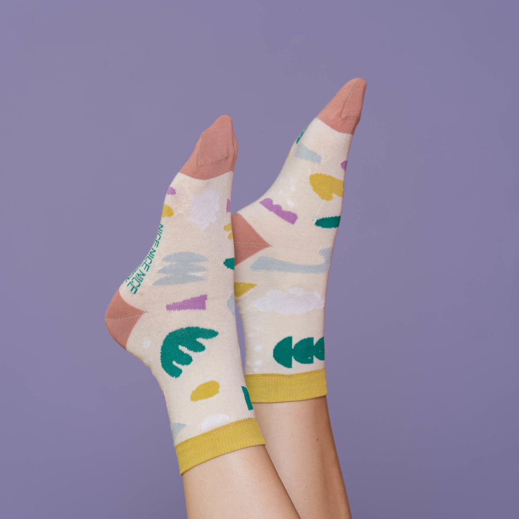 nice socks ARTIST edition - Frau Sieben creme