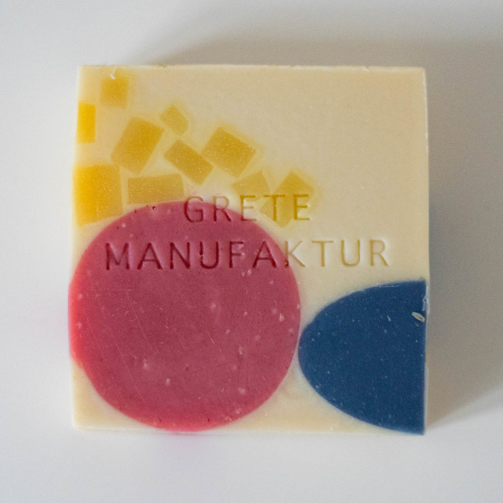Grete Manufaktur - SEIFE CONSTANZE - LAVENDEL & THYMIAN - quadrate gelb
