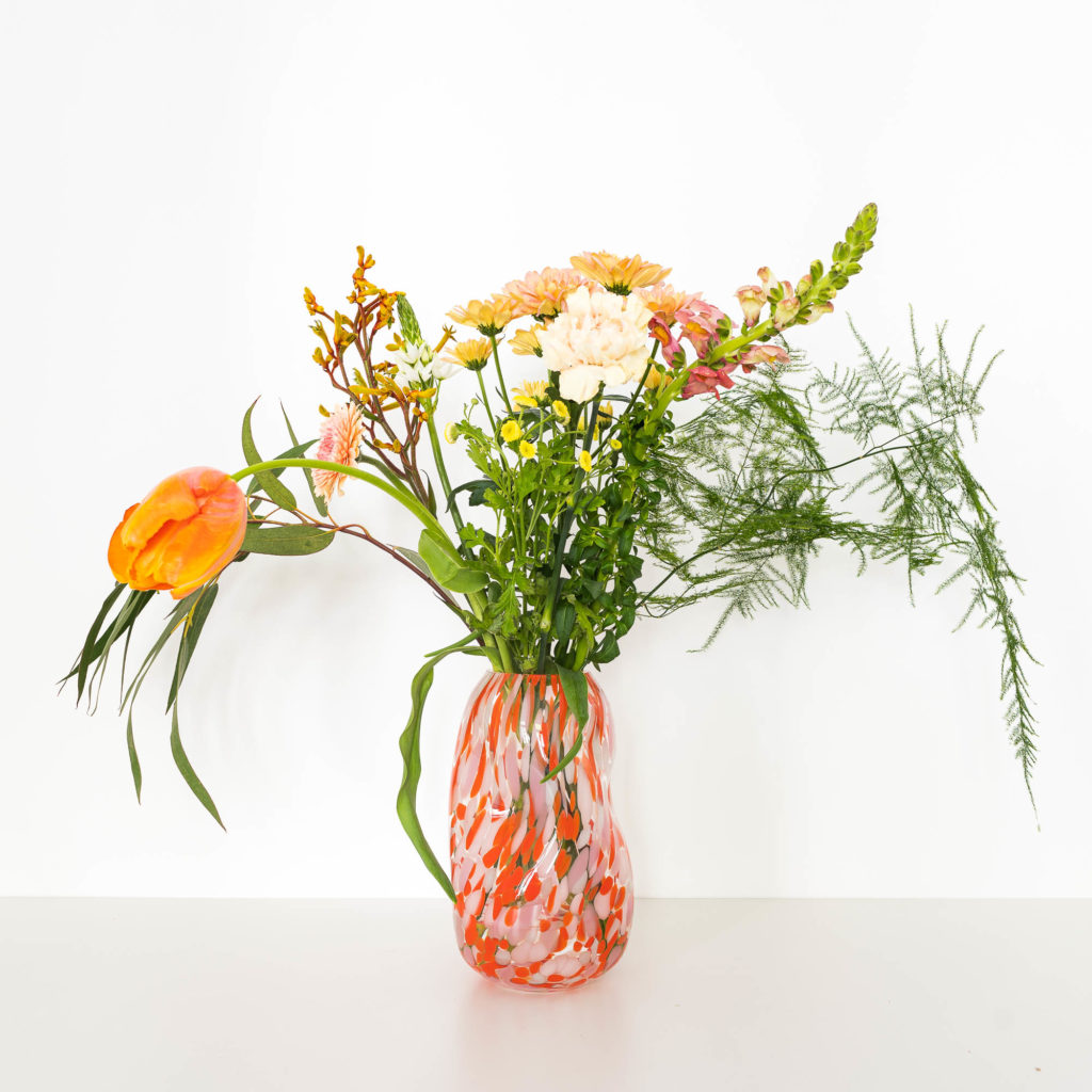 Vase Squeeze Konfetti rose rot