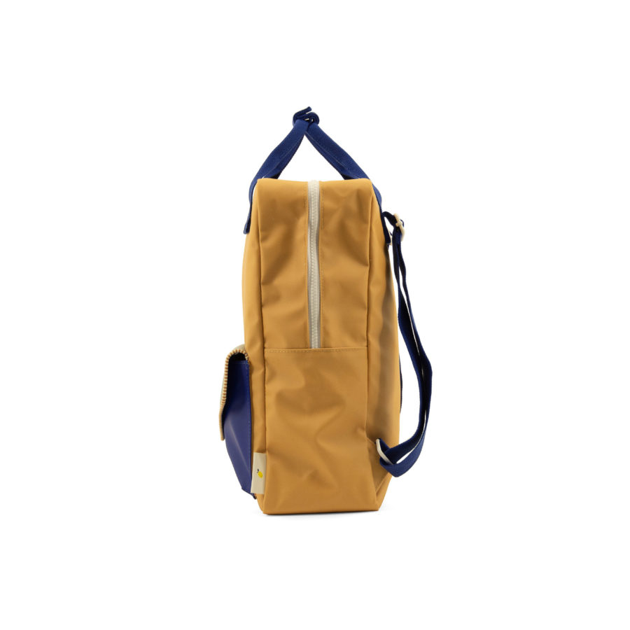 1802001 – Sticky Lemon – backpack large – envelope 2022 – camp yellow – side