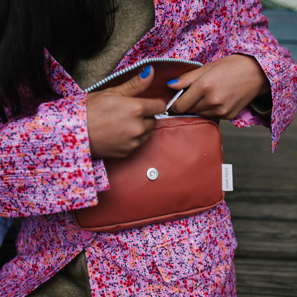 Sticky Lemon fanny pack | Bauchtasche - envelope lighthouse red
