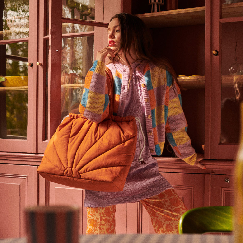 The Sticky Sis Club tote bag | La Promenade | padded | croissant brown