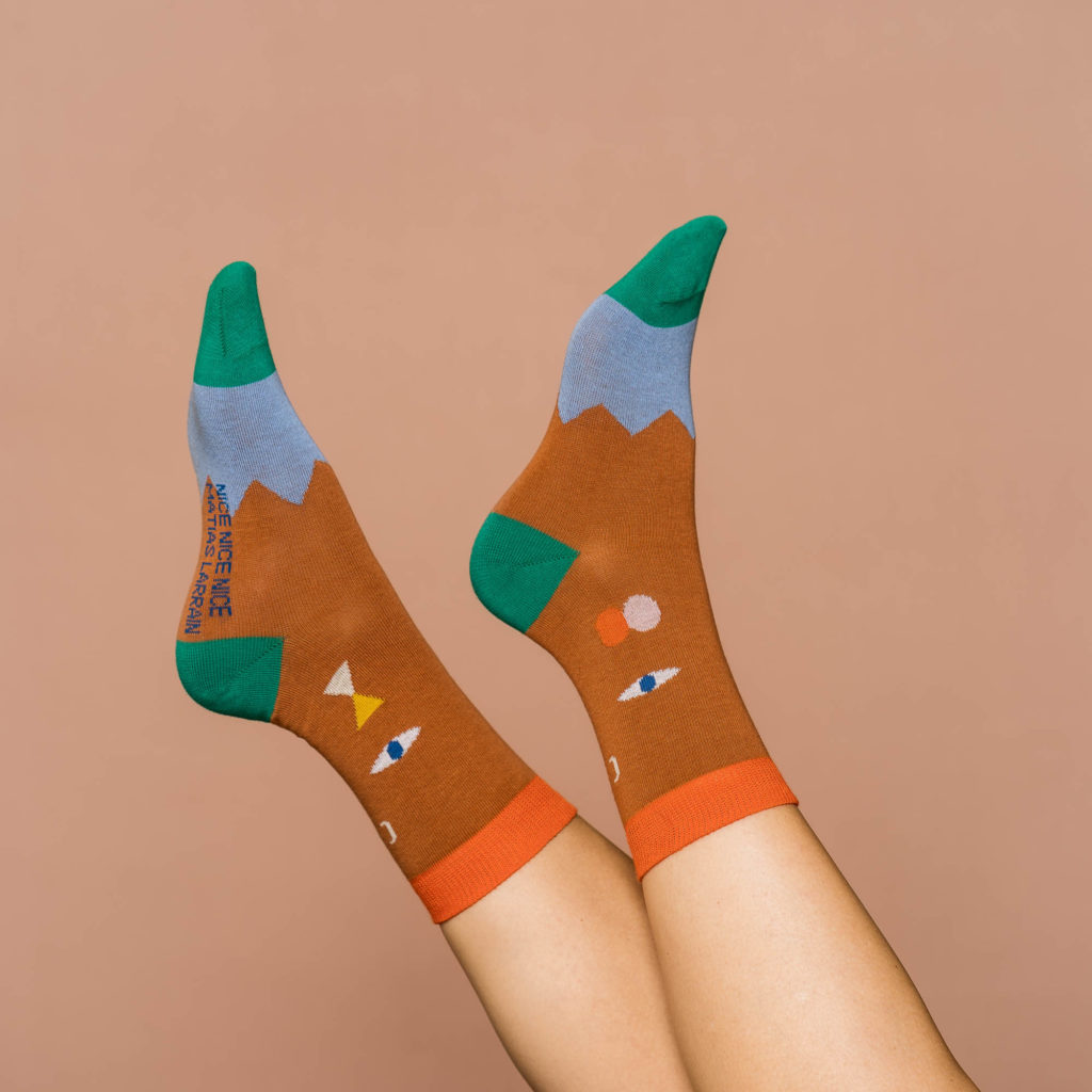 nice socks ARTIST edition - Matias Larrain brown