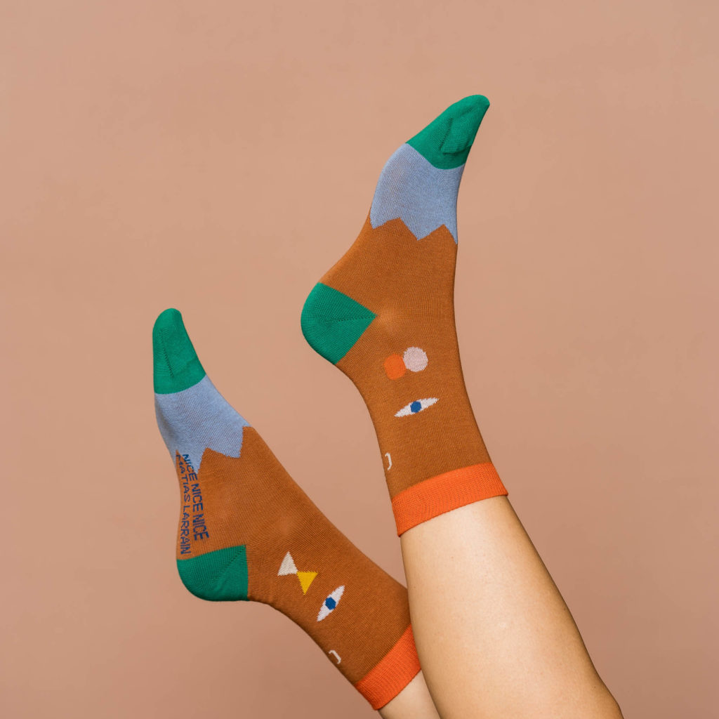 nice socks ARTIST edition - Matias Larrain brown