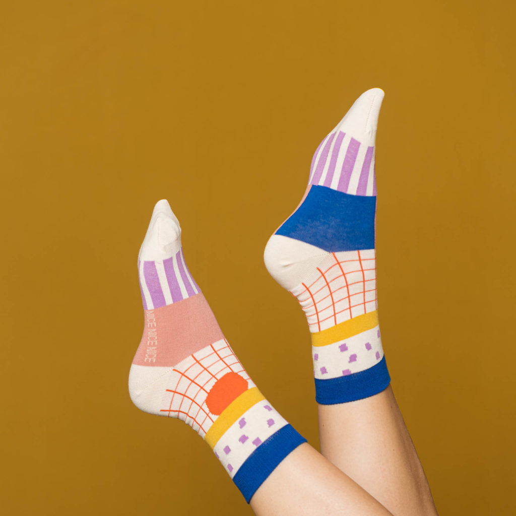 nice socks pattern - creme