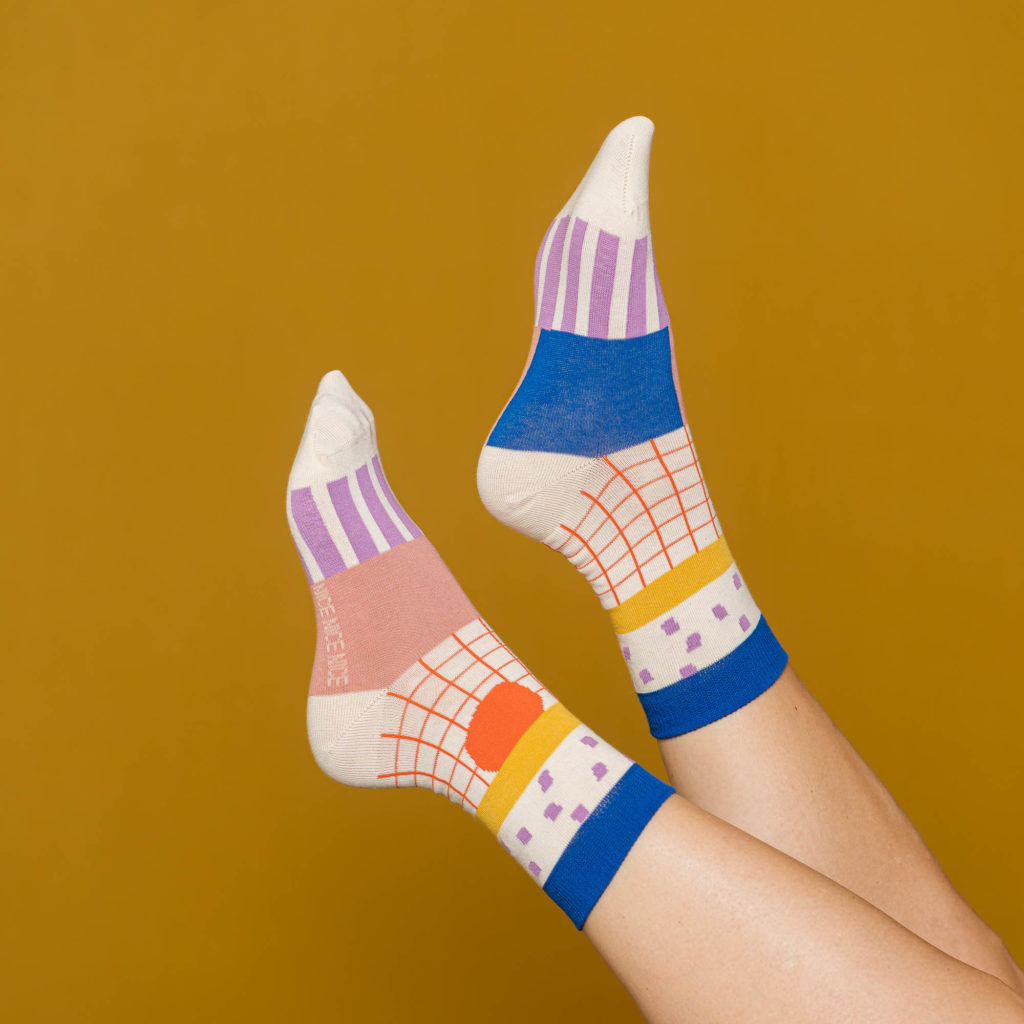 nice socks pattern - creme